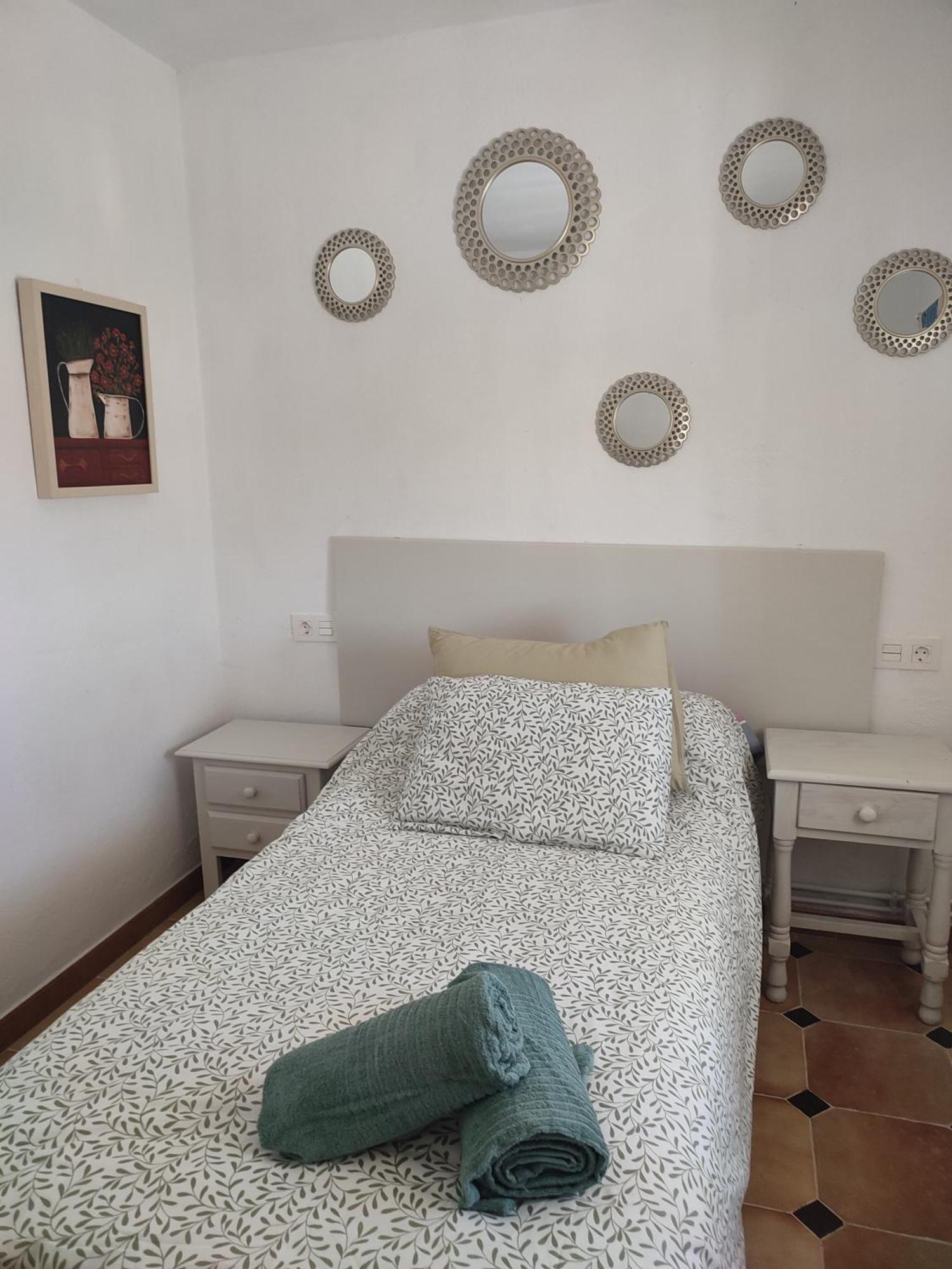 La Granja De Juli Apartment เลเดสมา ภายนอก รูปภาพ